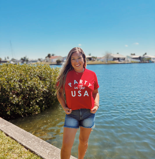 Zenana Mid - Rise Frayed Hem Denim Shorts