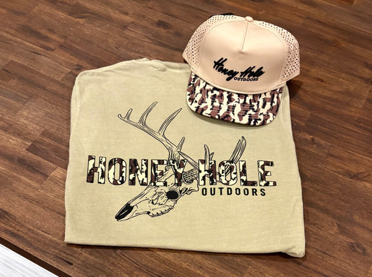 Short Sleeve Skull Mount - Honey Hole