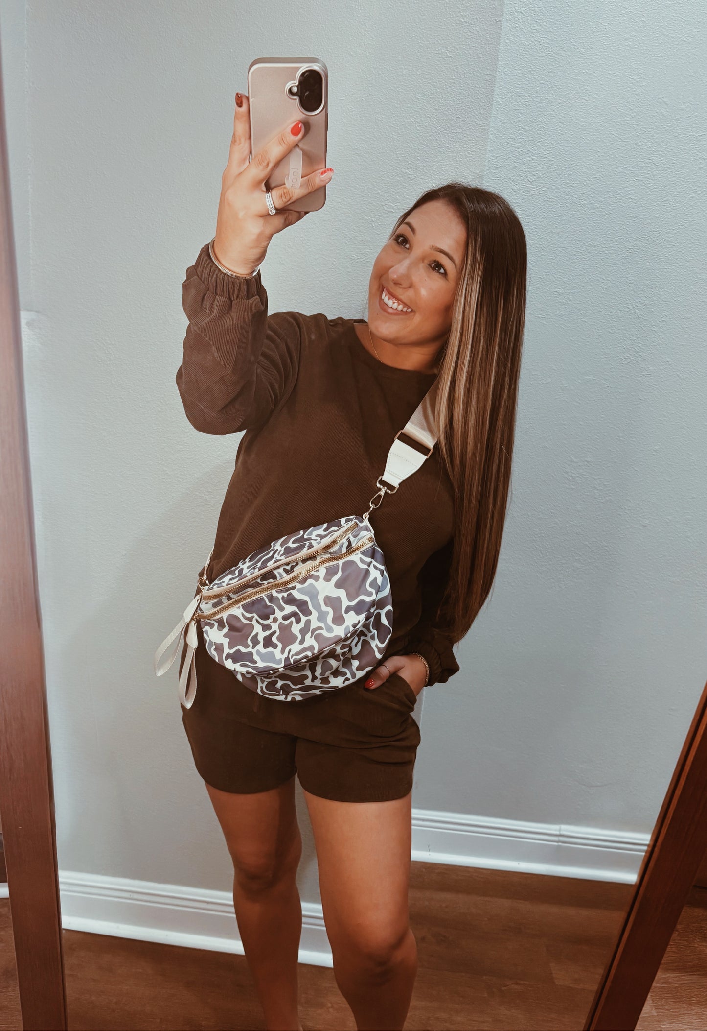 White Camo Print Gold Chain Double Zipper Crossbody Bag