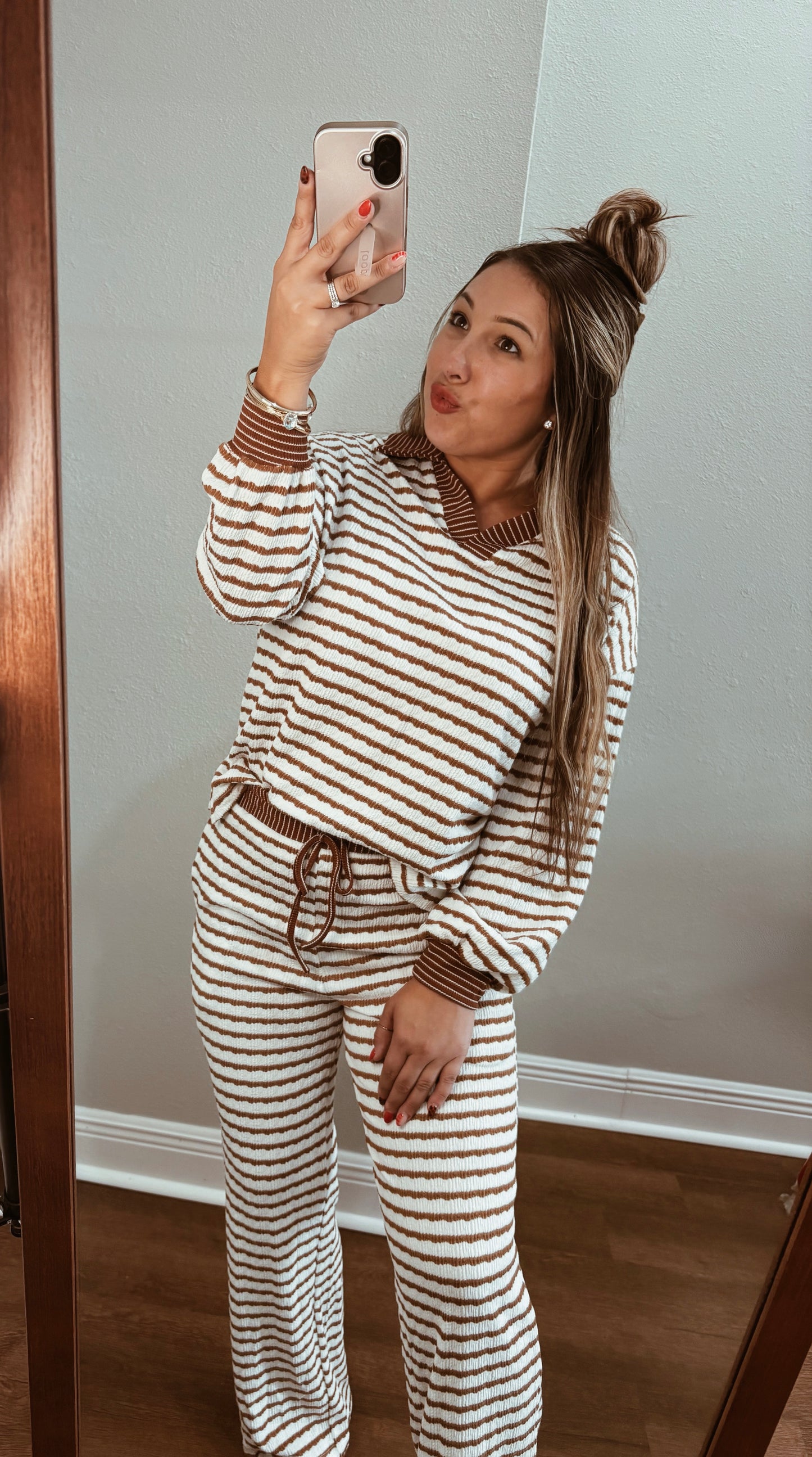 Khaki Striped Collard Pullover Top And Drawstring Pants Set